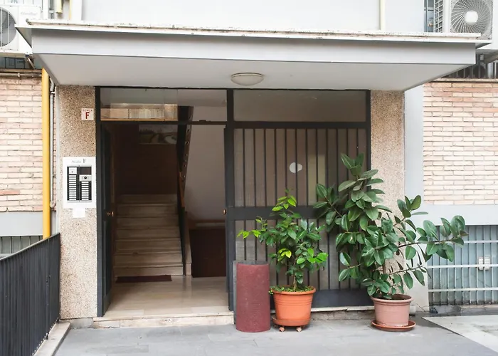 Tra Piramide E Garbatella - Urbe Romana